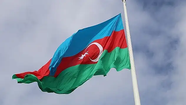 Azerbaycan: (Karabağ'daki) Ermenistan'a bağlı yasa dışı rejim yolların açılmasını engelliyor
