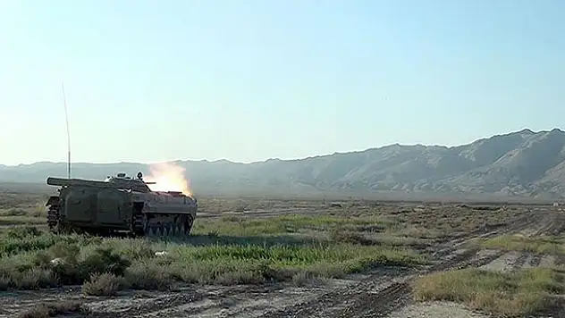 Azerbaycan ordusu, Ermenistan'ın balistik füze sistemlerini imha etti