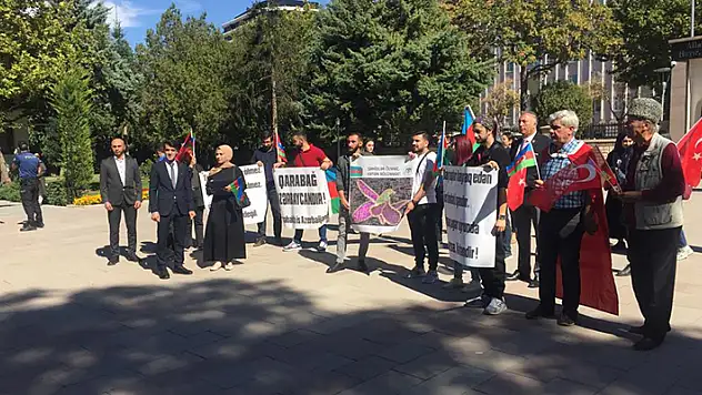 Azerbaycanlı öğrenciler Konya'da 2. Karabağ Savaşı şehitlerini andı
