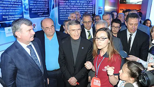 Aziz Sancar'ın ismi laboratuvara verildi