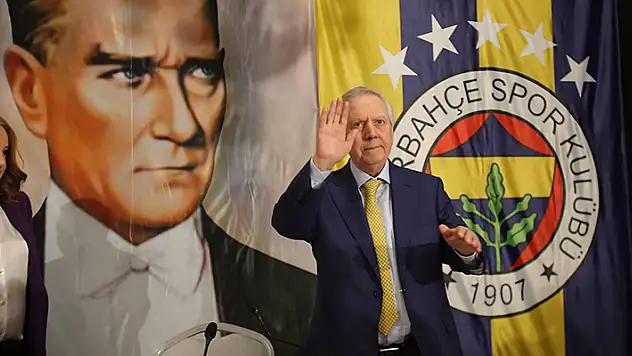 Aziz Yıldırım, Fenerbahçe başkan adaylığını resmen açıkladı 
