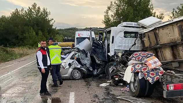 Baba-kızın öldüğü kaza, tatilden dönerken yaşanmış
