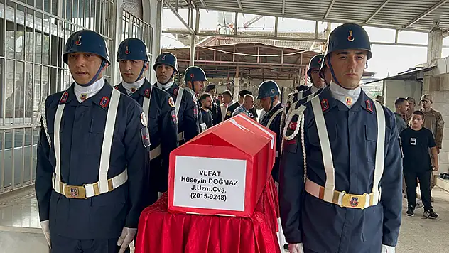 Baba olduktan 3 gün sonra kalp krizi geçiren uzman çavuş hayatını kaybetti