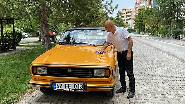 Baba yadigarı 48 yıllık Anadol'u nasıl satacağını kara kara düşünüyor
