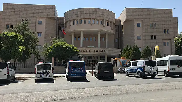 Babanın 'İntihar etti' dediği şizofreni hastası oğlunu öldürdüğü ortaya çıktı

