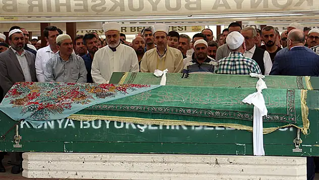 Babanın kızına son görevi