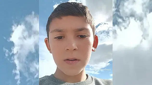 Babası tarla sürerken traktörden düşen çocuk hayatını kaybetti