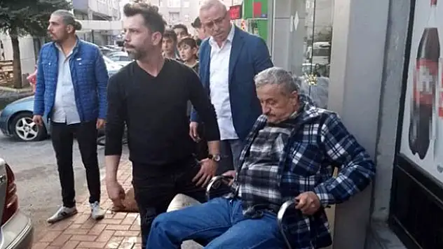 Bacaklarından vuruldu, sandalyeye oturup ambulansı bekledi! Soğukkanlılığıyla dikkat çekti