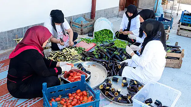 Bacıyan-ı Meram ev ekonomisine katkı sağlıyor