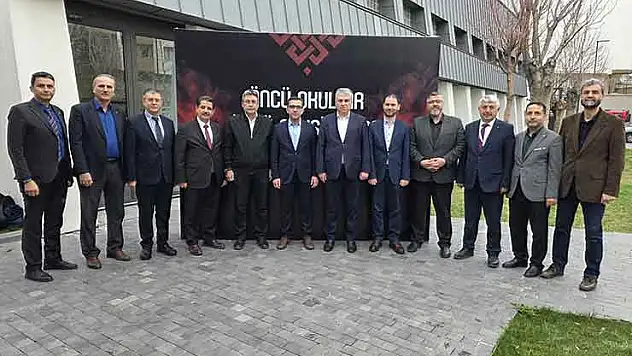 Bağcı: Gençlerimizin her daim yanında olmaya devam edeceğiz