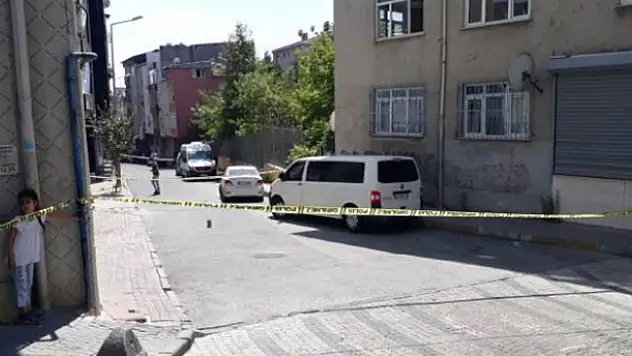 Bağcılar'da narkotim ekibine silahlı saldırı: 1 polis şehit oldu