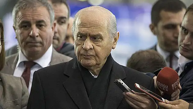 Bahçeli'den anayasa komisyonu mektubuna olumlu yanıt