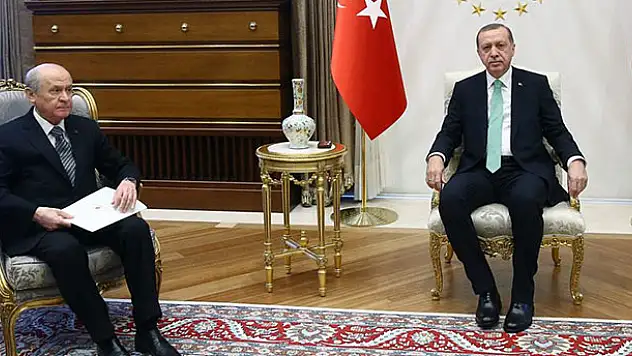 Bahçeli'den Erdoğan'a sert FETÖ yanıtı