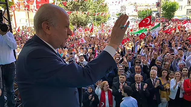 Bahçeli: 'Uyuyan devin üzeri örtülmek istenmektedir'