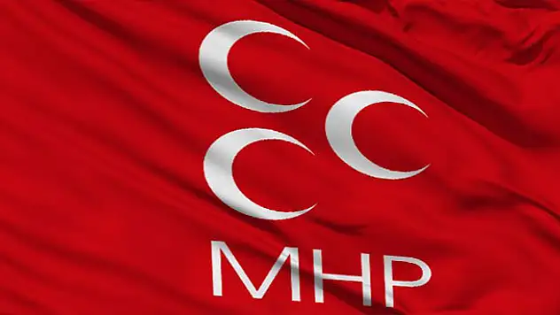 Bahçeli'ye kızdı MHP'den istifa etti!