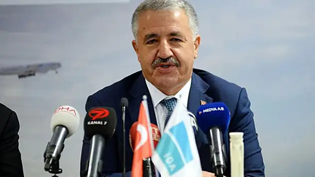 Bakan açıkladı! Cep telefonu kullananlara müjde...