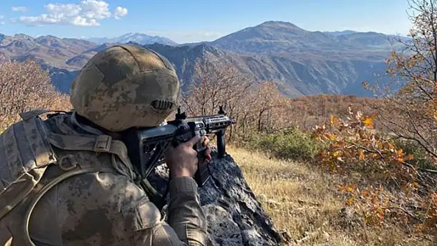 Bakan Akar: 1 Ocak'tan itibaren 261 terörist etkisiz hale getirildi