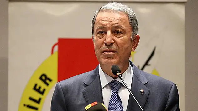 Bakan Akar: Mehmetçik yapılması gereken neyse yaptı, yapmaya devam ediyor