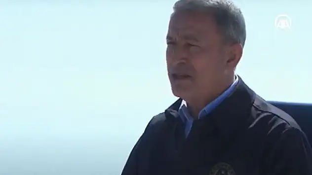 Bakan Akar: Yunanistan gerginliği artırıcı ve provokatif davranışlarını mutlaka bir tarafa bırakmalı