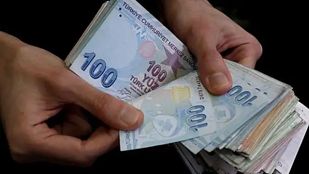 Bakan Albayrak: 65 yaş üstünün ödemeleri yasak sonuna ertelendi