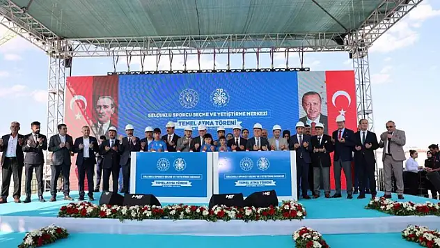 Bakan Bak, Konya'da Sporcu Seçme ve Yetiştirme Merkezi'nin temel atma törenine katıldı
