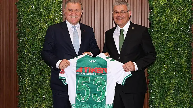 Bakan Bak'tan Konyaspor'a ziyaret