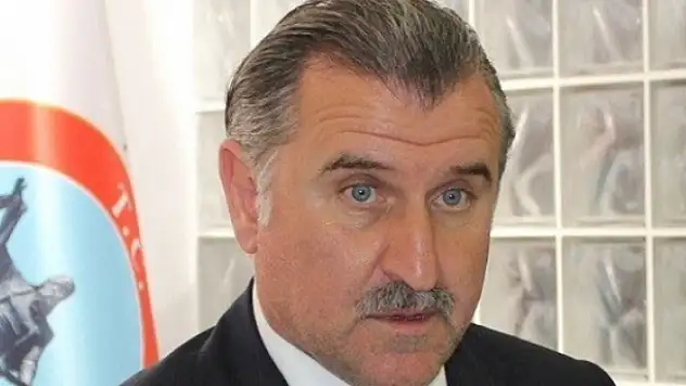 Bakan Bak'tan 'yabancı sınırlaması' açıklaması
