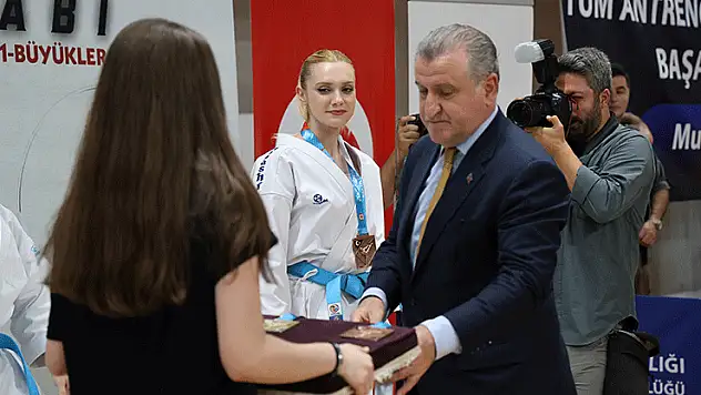 Bakan Bak: 'Terörsüz Türkiye için hep beraber çalışacağız'
