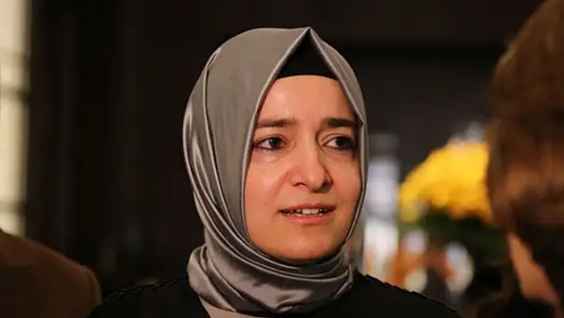 Bakan Betül Sayan Kaya'dan sert tepki: Nikâhı tapu müdürü kıysa...