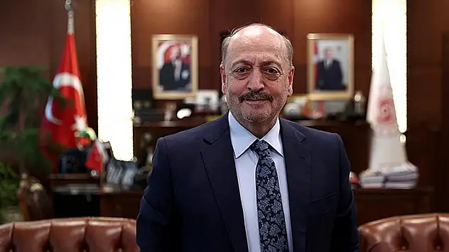 Bakan Bilgin'den 'EYT' açıklaması: Aralık ayının sonuna kadar çalışmayı bitirip Meclise götürürüz diye umuyorum
