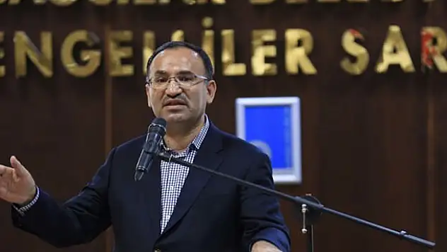Bakan Bozdağ: Hollanda'da demokrasi katledildi!