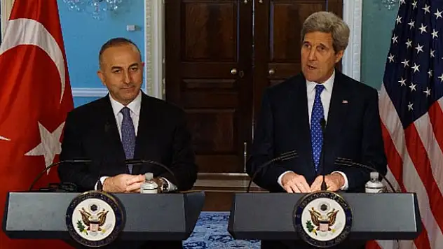Bakan Çavuşoğlu, Kerry ile görüştü