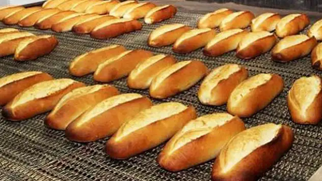 Bakan'dan ekmek resti: Fiyatı düşürecekler