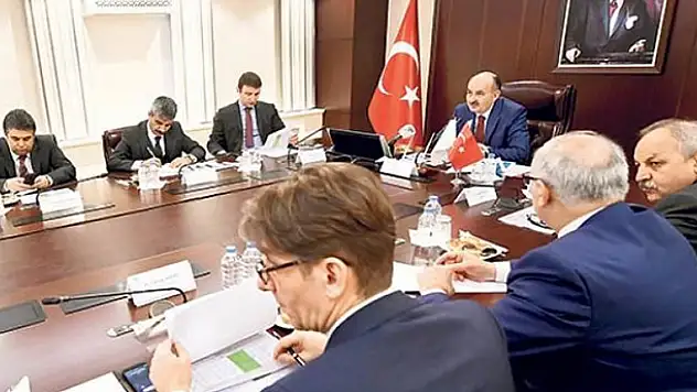 Bakan'dan işsizliğe çözüm seferberliği