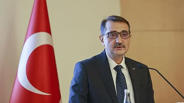 Bakan Dönmez: Azerbaycan'la 11 milyar metreküplük ilave doğal gaz ticaret anlaşması yapıldı
