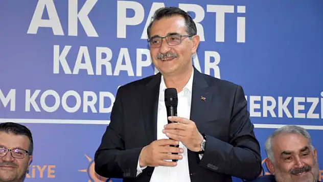 Bakan Dönmez, Konya'da seçim koordinasyon merkezinde konuştu
