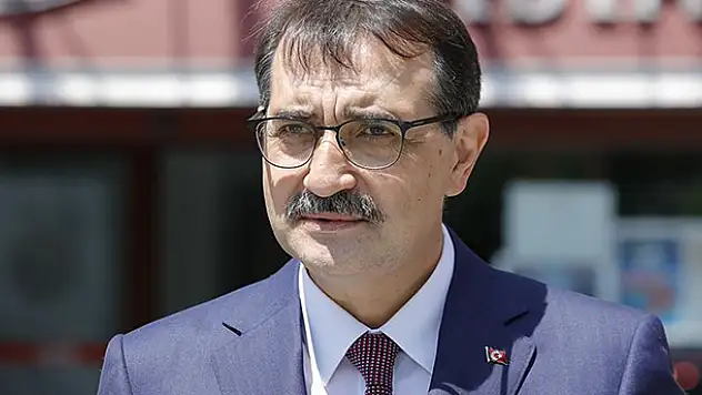 Bakan Dönmez: Oruç Reis denizlerimizin röntgenini çekiyor