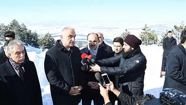 Bakan Ersoy Konya'da Aladağ Kayak Merkezinde incelemelerde bulundu