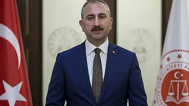 Bakan Gül: Noterler çalışmalarına başladı