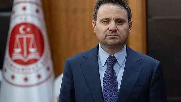 Bakan Gürlek: e-Avukat uygulamasıyla hükümlü ve tutuklular avukatlarıyla görüntülü görüşebilecek