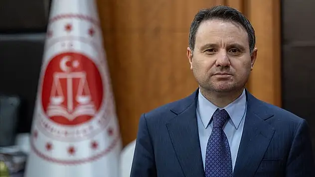 Bakan Gürlek'ten uyuşturucu operasyonunda silahla yaralanan jandarmaya geçmiş olsun mesajı