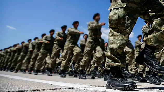 Bakan Hulusi Akar, bedelli askerlik ücretini açıkladı