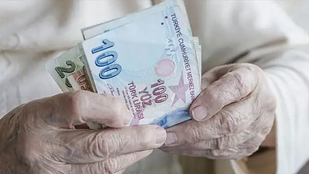 Bakan Işıkhan açıkladı: Emeklilerin bayram ikramiyesi artıyor

