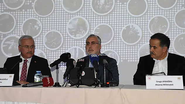 Bakan Işıkhan, Aksaray'da 'Türkiye Yüzyılı'nda Çalışma Hayatı Buluşmaları' programında konuştu