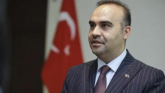 Bakan Kacır, Özbekistan Yatırım, Sanayi ve Ticaret Bakanı Kudratov ile görüştü
