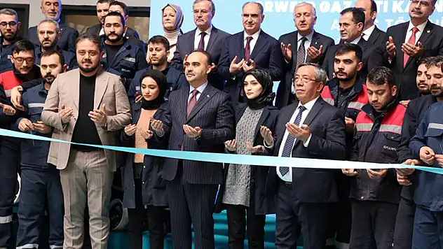 Bakan Kacır: Türk sanayisi, küresel üretim üslerinden biridir
