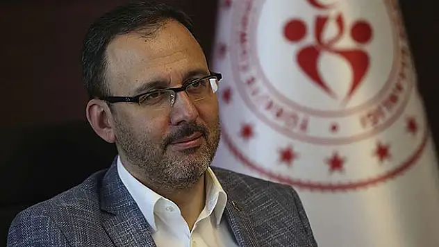 Bakan Kasapoğlu Galatasaray Başkanı Cengiz'i ziyaret etti