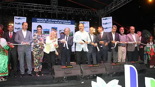 Bakan Kasapoğlu Gençlik ve Tarım Kampı'nın açılışını yaptı
