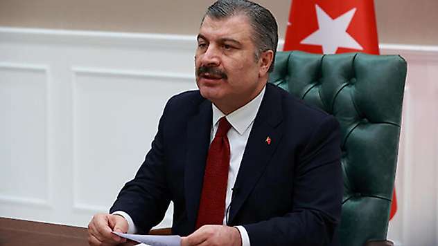 Bakan Koca'dan 20 bin sözleşmeli sağlık personeli alımına ilişkin açıklama
