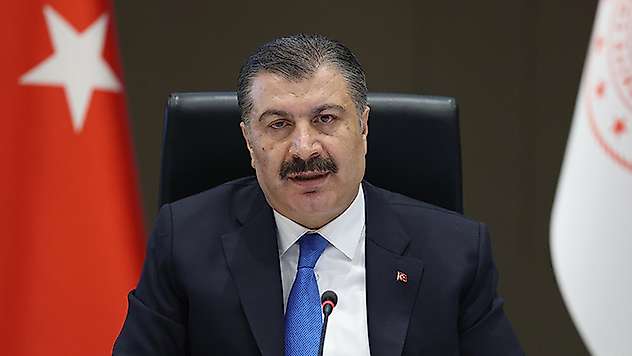 Bakan Koca 'Sağlık Bakanlığı Ek Ödeme Yönetmeliği'nin Resmi Gazete'de yayımlandığını duyurdu
